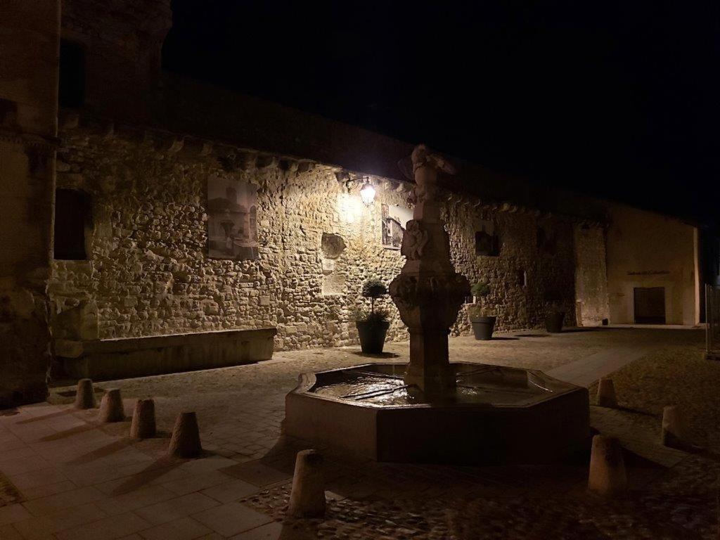 Gite Dans Les Pins Avec Piscine Villa Mazan Kültér fotó