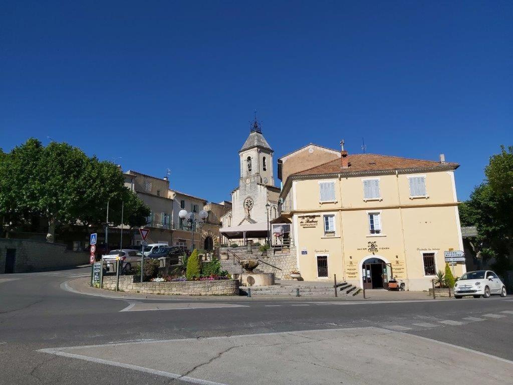 Gite Dans Les Pins Avec Piscine Villa Mazan Kültér fotó